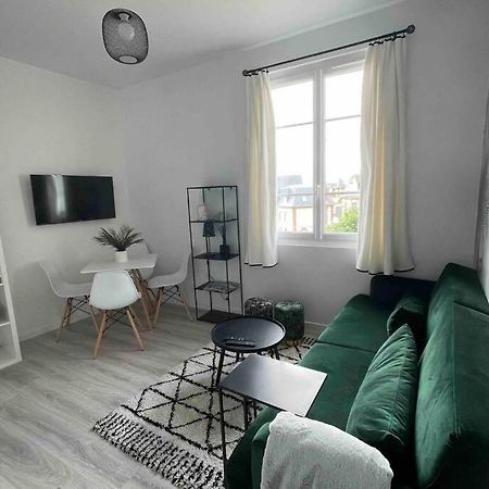 דירות בלונוויל-סור-מר L'Oiseau Bleu Appt 2 Pieces , 150 M De La Plage מראה חיצוני תמונה
